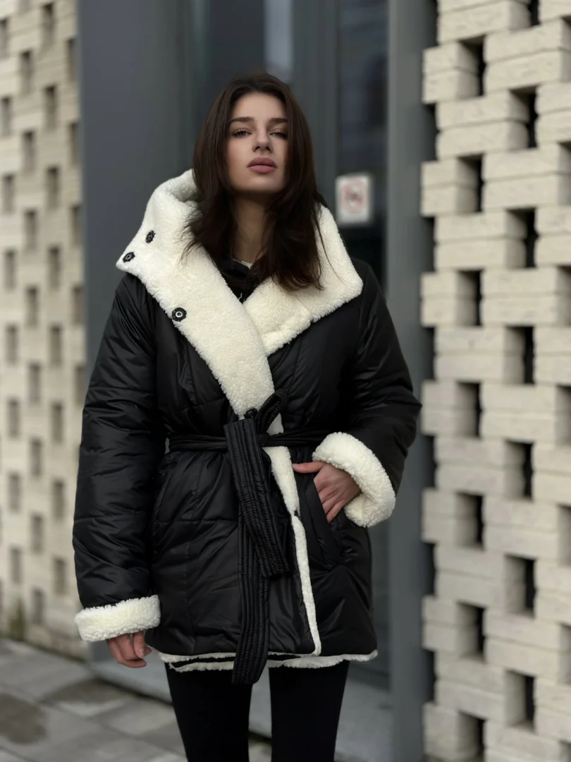 Пуховик-шуба жіноча COAT BLANKET двостороння “ТЕДДІ” чорно-молочна з поясом - COAT BLANKET - пуховики, куртки, одяг та багато іншого.